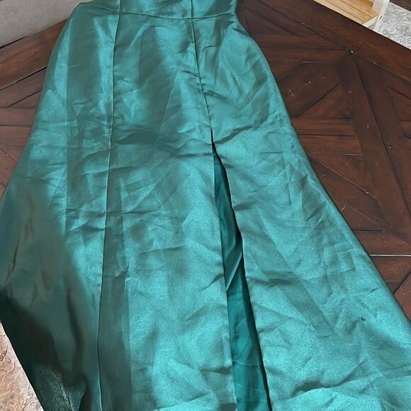 NWT ALFRED SUNG · STYLE D824 · SATIN TWILL - size 10 - Picture 6 of 8